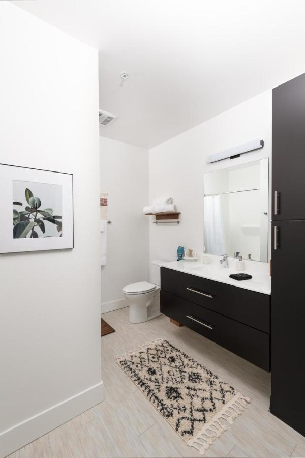 Flexhome Skywalk To Fiserv 1Br Apt U1 Milwaukee Exterior photo