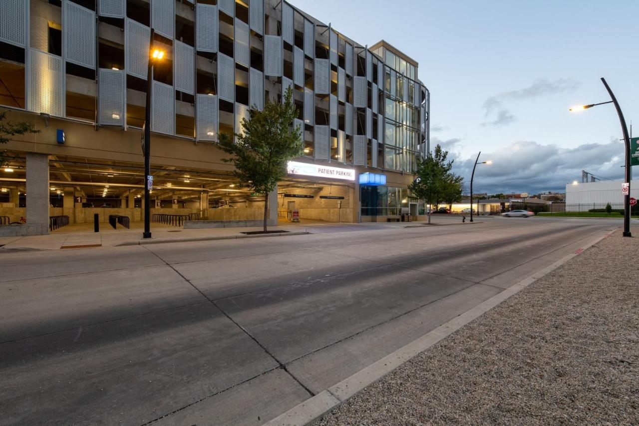 Flexhome Skywalk To Fiserv 1Br Apt U1 Milwaukee Exterior photo